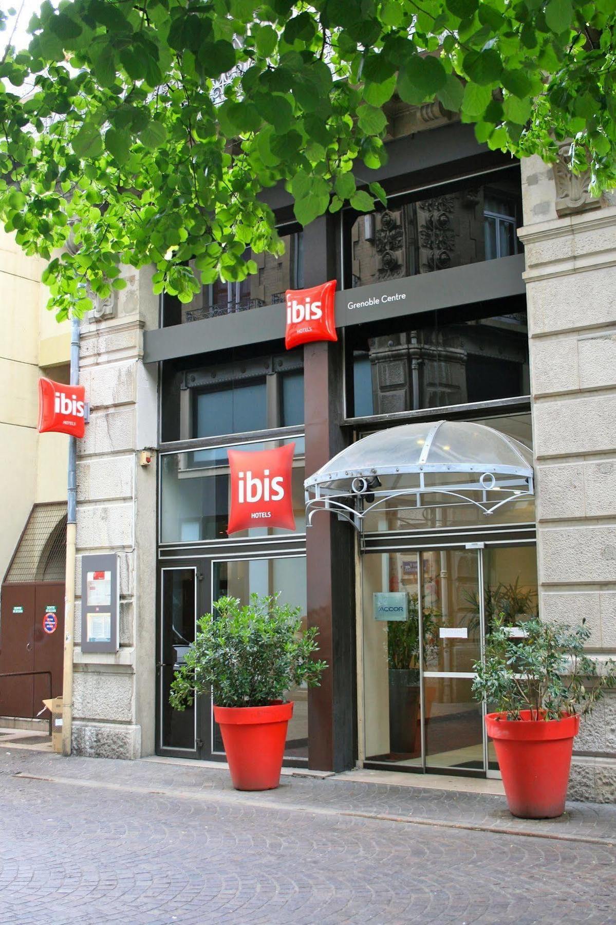 Ibis Grenoble Centre Bastille Экстерьер фото