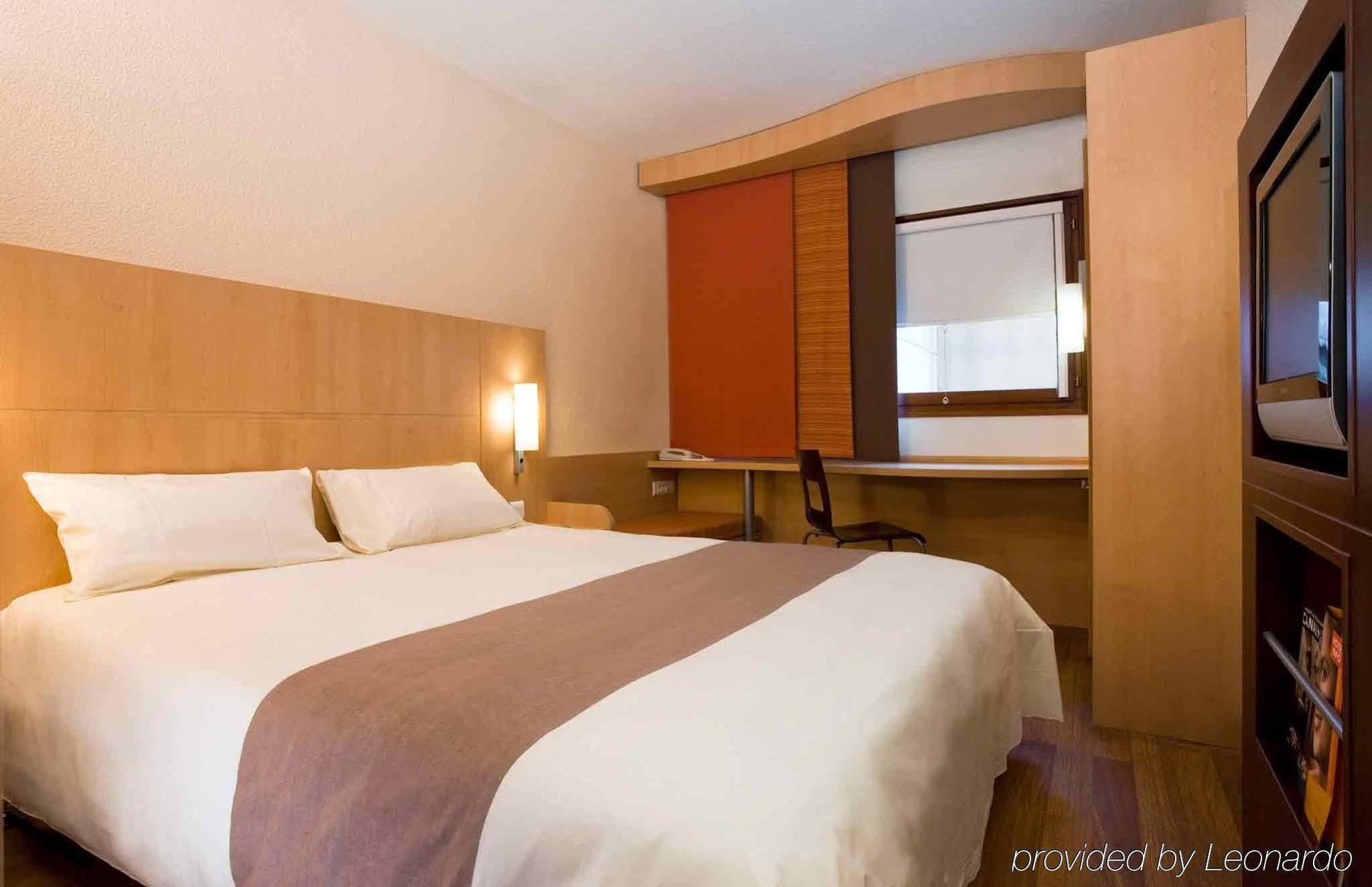 Ibis Grenoble Centre Bastille Экстерьер фото